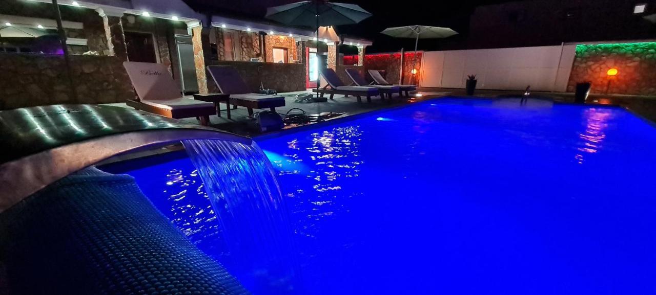 Motel Bella Ljesevo エクステリア 写真
