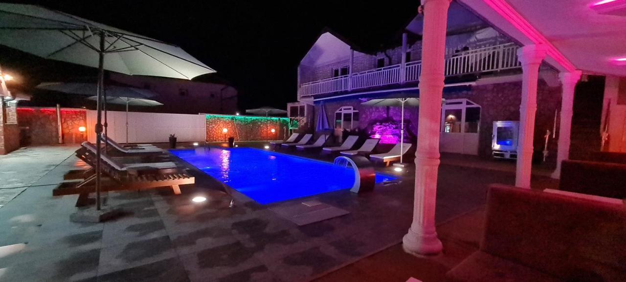 Motel Bella Ljesevo エクステリア 写真